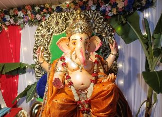 सेलूच्या बारभाई गणेश मंडळाला १२६ वर्षांची परंपरा