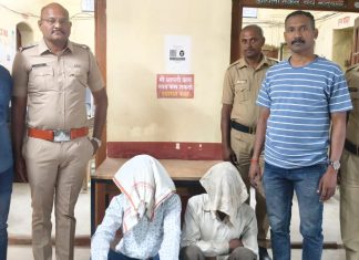 चन्याच्या ढिगाला आग लावणारे दोघे अटकेत