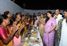 सालोड (हि.) येथे महिला शेतकऱ्यांचा गौरव; २५ कोटींच्या विकासकामांचे भूमिपूजन