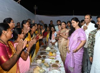 सालोड (हि.) येथे महिला शेतकऱ्यांचा गौरव; २५ कोटींच्या विकासकामांचे भूमिपूजन