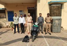 अवैध दारू वाहतुकीवर सावंगी मेघे पोलिसांची धडक कारवाई; 1.24 लाखांचा मुद्देमाल जप्त